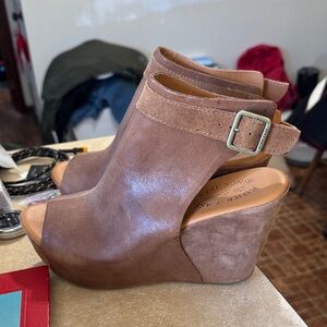 Kork-Ease Tan Wedge Sandals